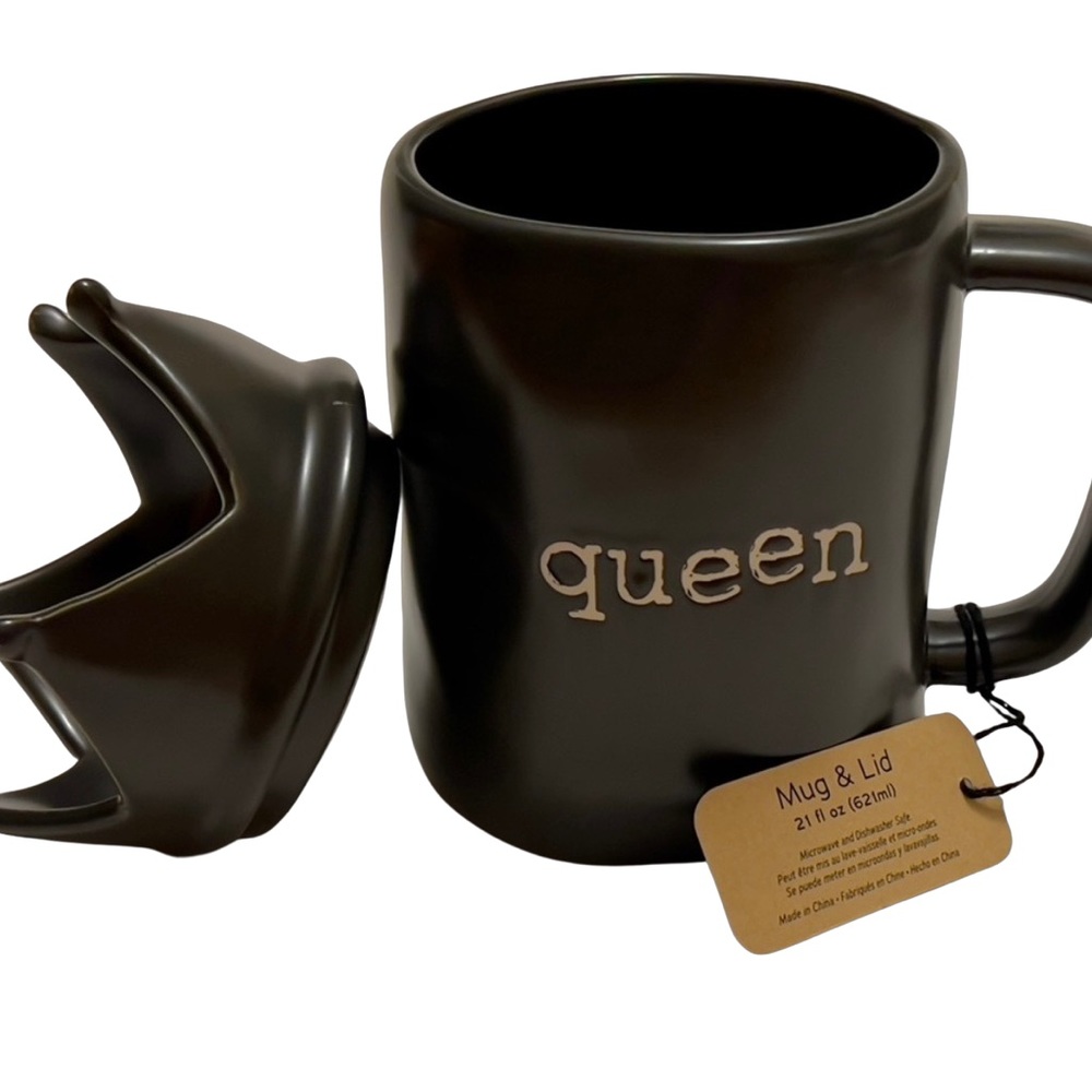 NWT Joseph A Matte Black Queen Mug with Crown 👑